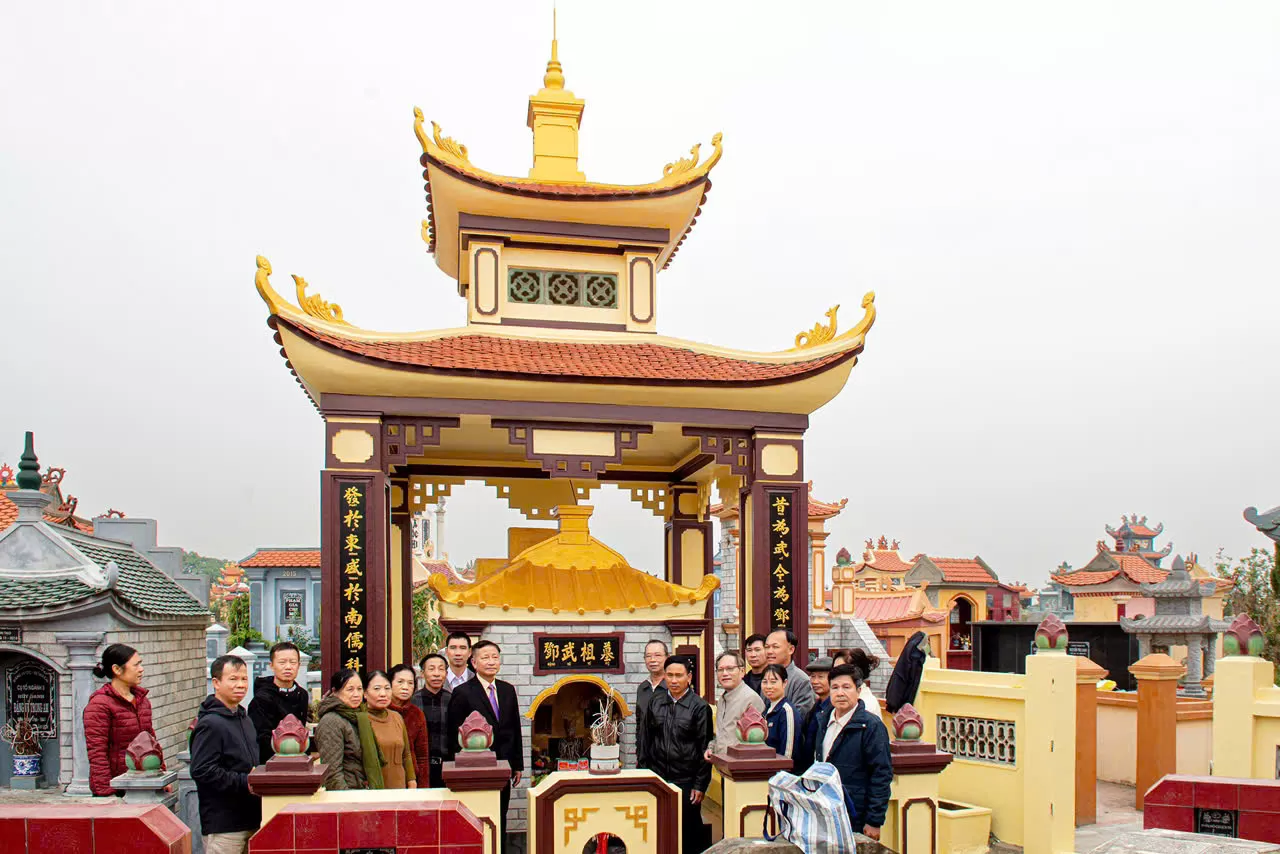 CÔNG TRÌNH TÔN TẠO LĂNG MỘ,  TRÙNG TU TỪ ĐƯỜNG  VÀ ĐỒ THỜ QUA CÁC NĂM