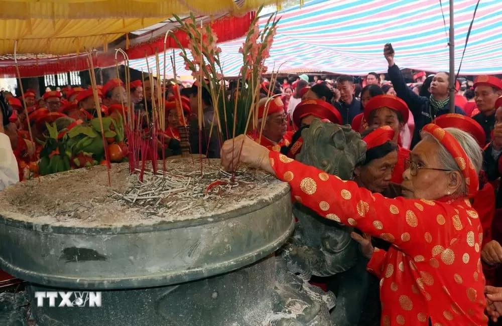 LỄ TRƯƠNG YẾN Ở LÀNG HÀNH THIỆN (NAM ĐỊNH)